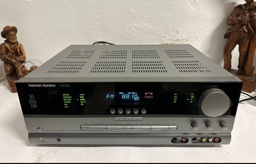 5.1 AVR Amplituner Harman Kardon AVR 2550