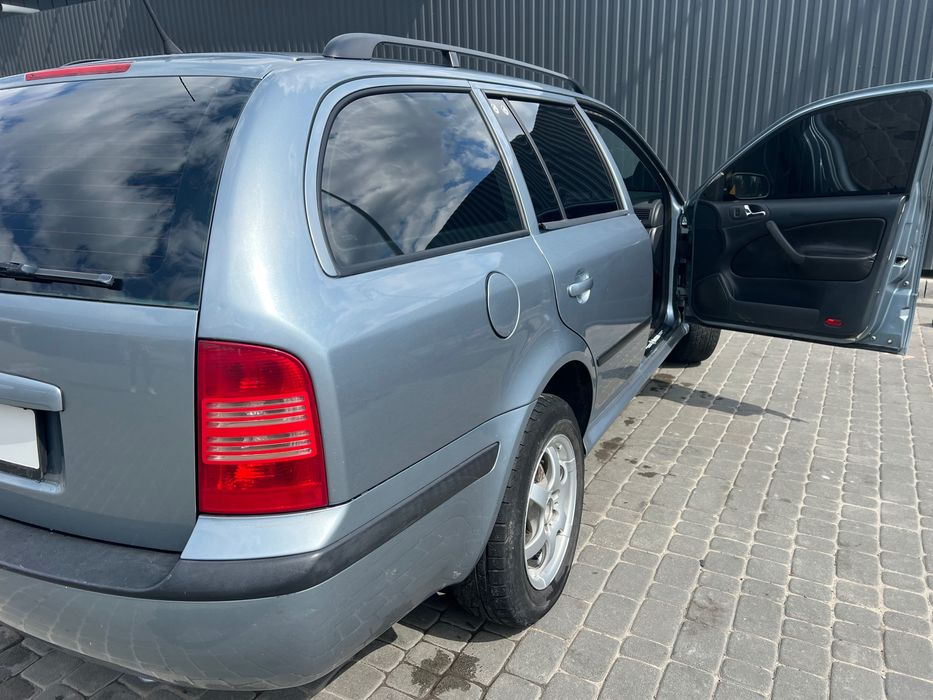 Шкода октавія тур