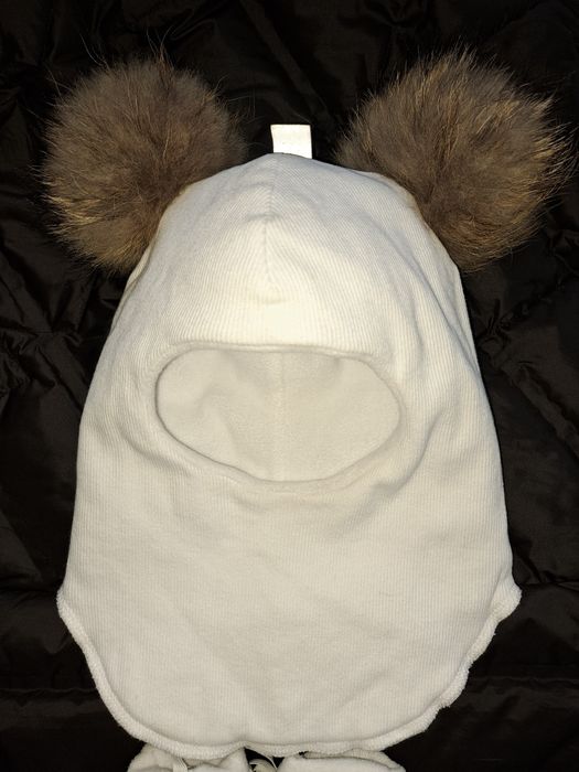 Шапка шолом с натуральными бубанами енота