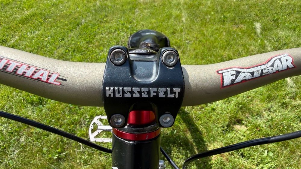 Rower wyczynowy hardtail downhill Duncon Amstaff