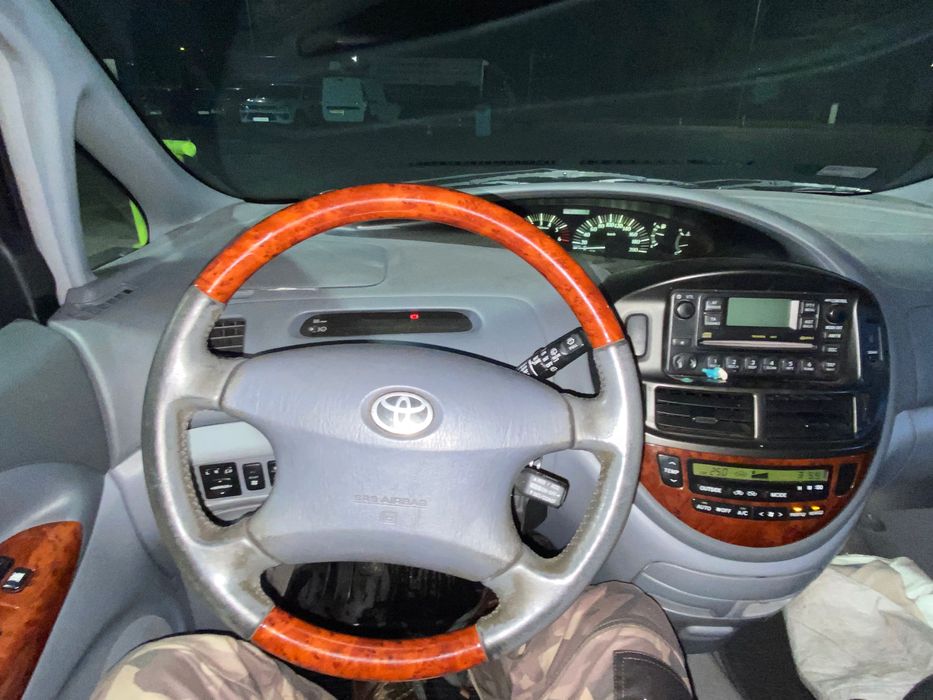 Toyota Previa 6 os., skóra, 2,0 diesel manual, tempomat, 290.tys.km