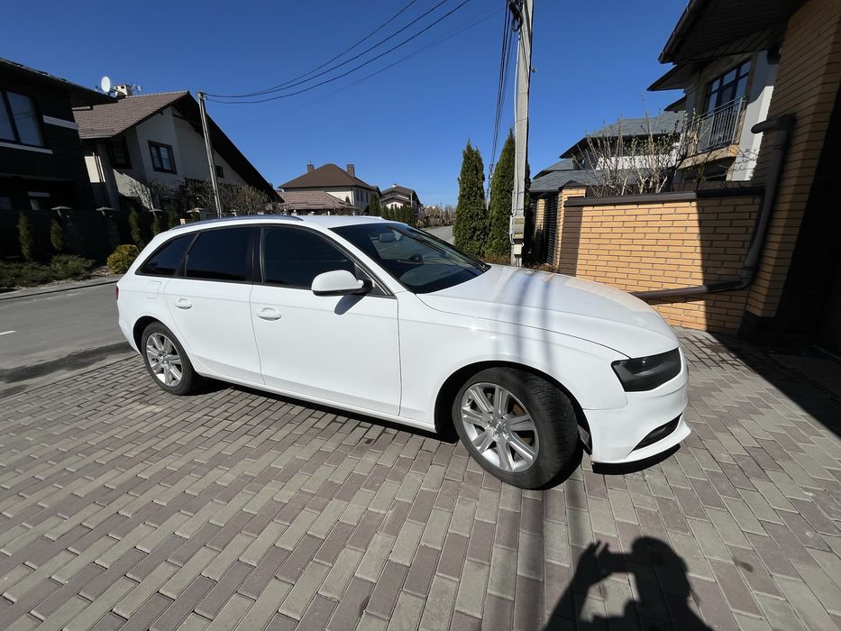 Продам власне авто Audi A4 B8