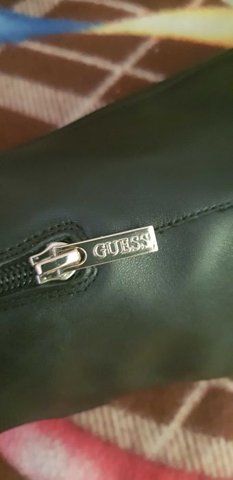 Kozaki GUESS 39 za kolano