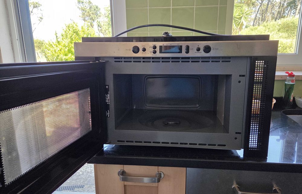 Micro-ondas de Encastre IKEA / Whirlpool Inox (45 cm)