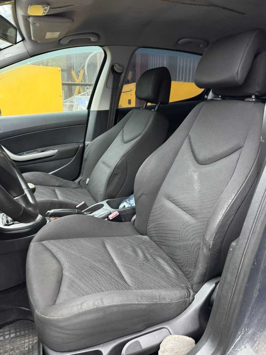 Комплект салону Peugeot 308 T7 сидіння тканина