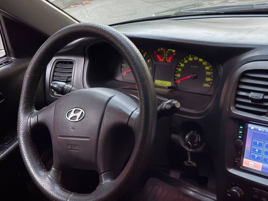 Продам hyundai sonata