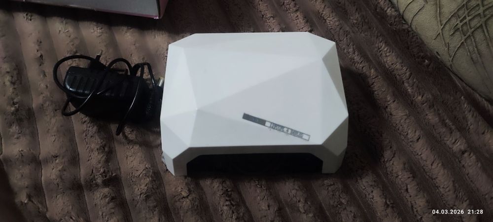 Лампа для манікюру