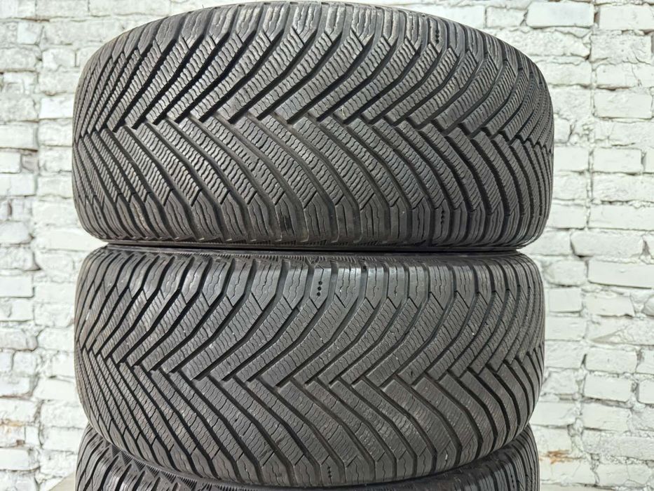 Зимові шини Michelin 225/50 r17