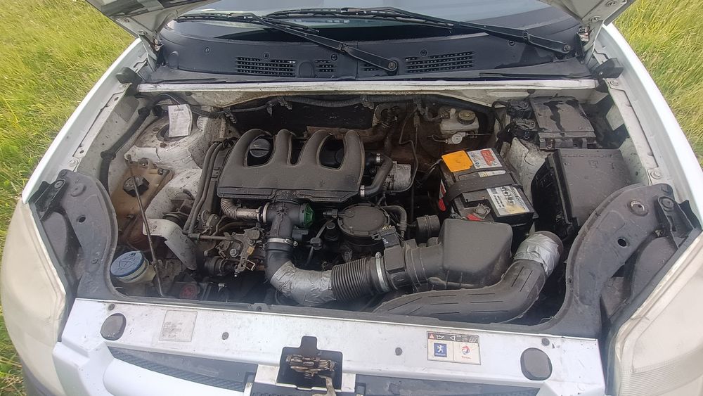 Авто Пежо партнер 1.9 дизель груз 2008 року
