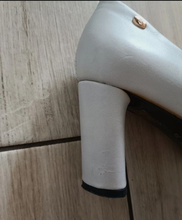 Warto! Buty czółenka - 2 pary, szare rozm.37 + laczki gratis