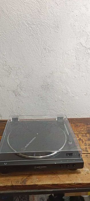 Вініловий програвач вінілу Audio-Technica AT-LP60x USB автоматичний програвач пластинок ПОВНІСТЮ РОБОЧИЙ