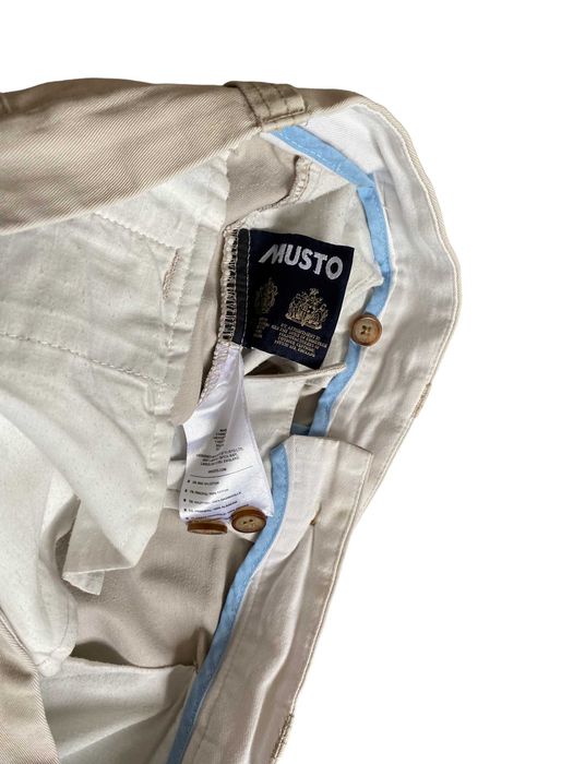 Musto spodenki chino, rozmiar M, stan dobry