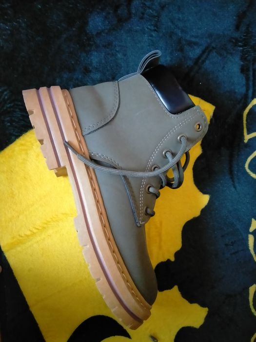 Демісезонні ботінки, черевики