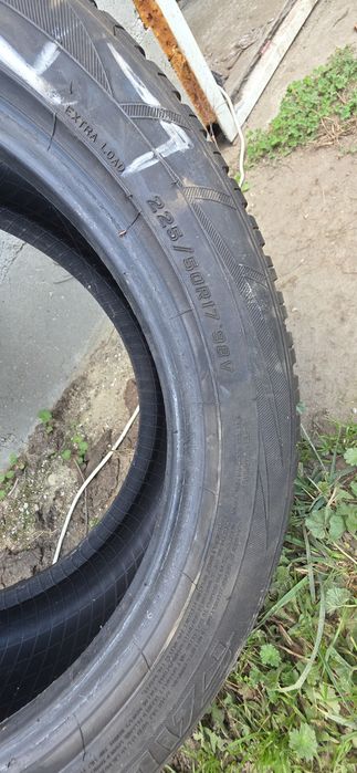 Opony zimowe Falken 225/50/17