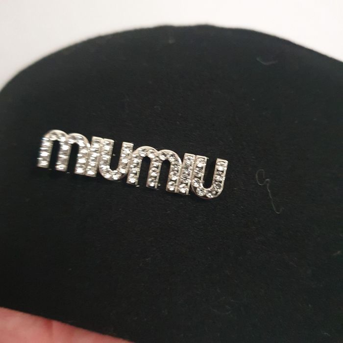 Кепки /фуражки женские с брошью