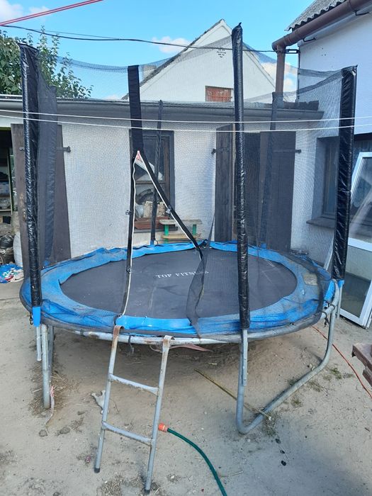 Trampolina trampolinę rowerki