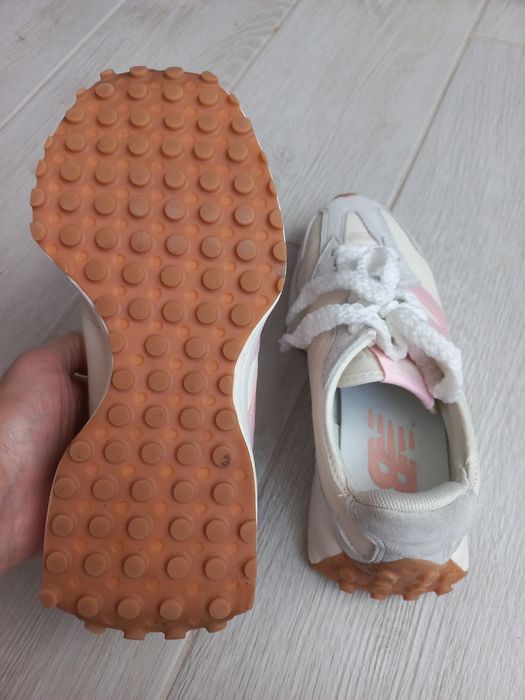 New Balance нові 37р