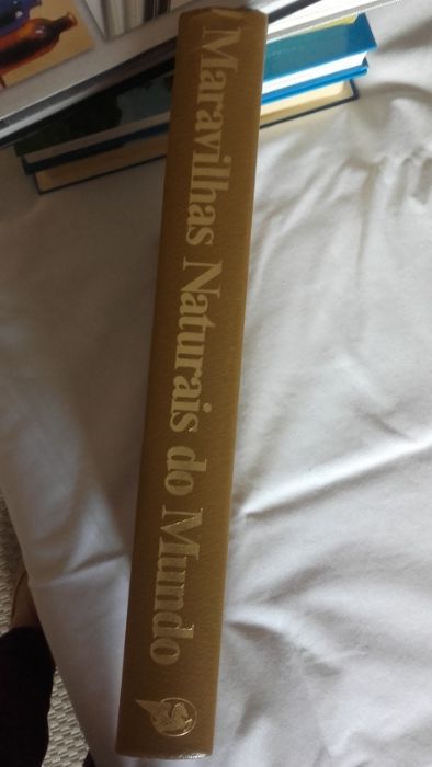 Dicionário ilustrado das Maravilhas naturais do Mundo