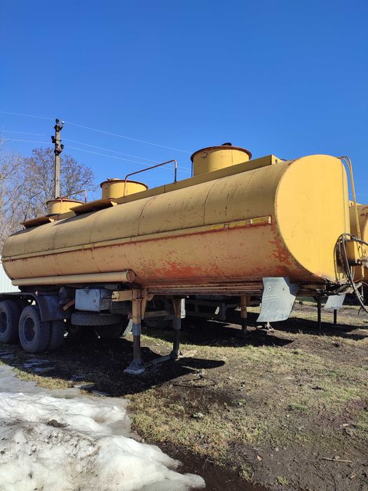 Напівпричеп цистерна НЕФАЗ 96742 (для води) 2 шт
