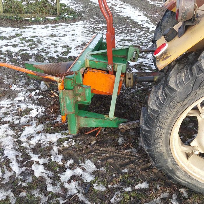 Łuparka świdrowa rębak do drewna POSCH