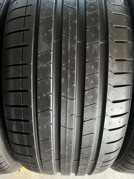 305/30/20+255/35/20 R20 Pirelli PZero PZ4 4шт нові
