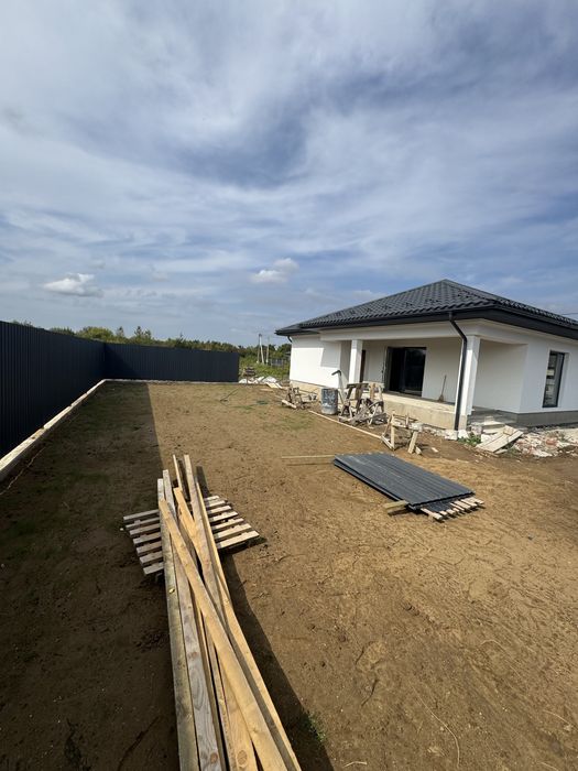 Продаж американки в Сторожниці