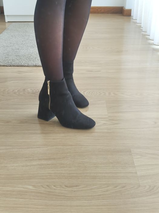 Botas Pretas salto alto Stradivarius