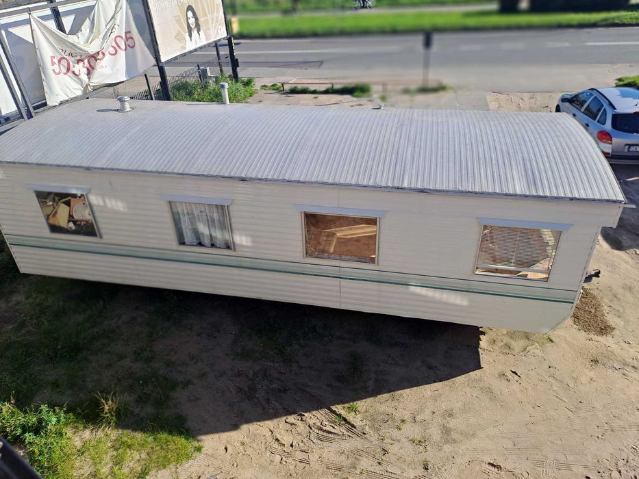 Domek Holenderski 9 m x 3,15 m. Bardzo dobry stan z prysznicem.