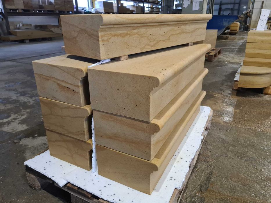 59. Stopień schodowy z piaskowca | Profil T05 |100×35×18 cm| Na wymiar