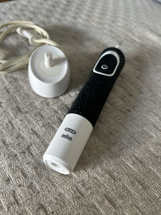 Szczoteczka Braun Oral B 3710