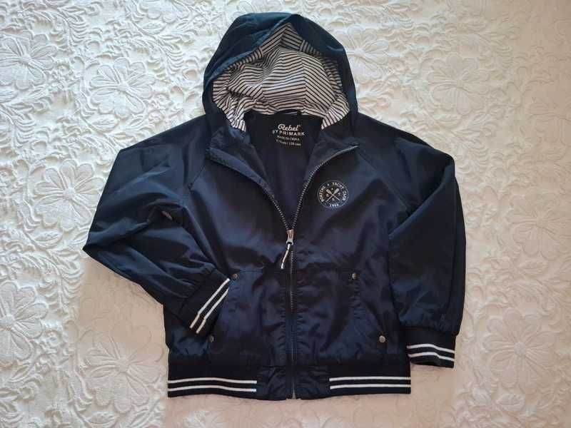 Casaco Corta-vento Náutico Primark (7-8 anos / 128 cm) Muito Bom Estado