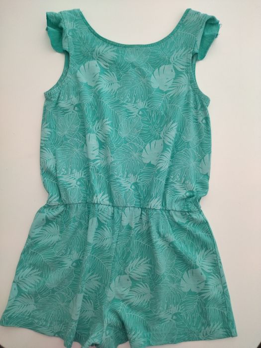 Macacão menina cor verde tamanho 9-10 anos