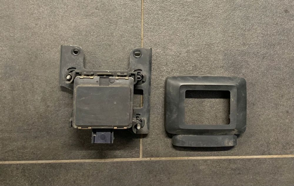 VW AUDI SEAT SKODA 5Q0 SENSOR RADAR DISTRONIC 5Q0907561 H KOMPLETNY