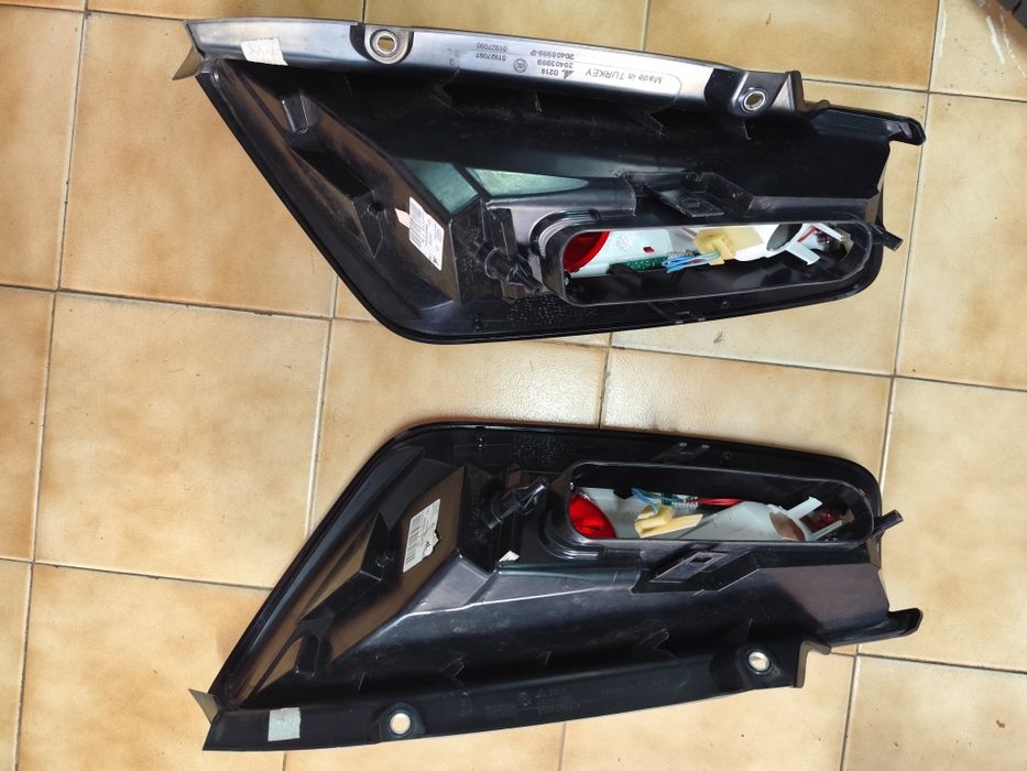 Faróis traseiros Fiat Punto 2013