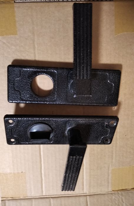 Продам ручки на замок.