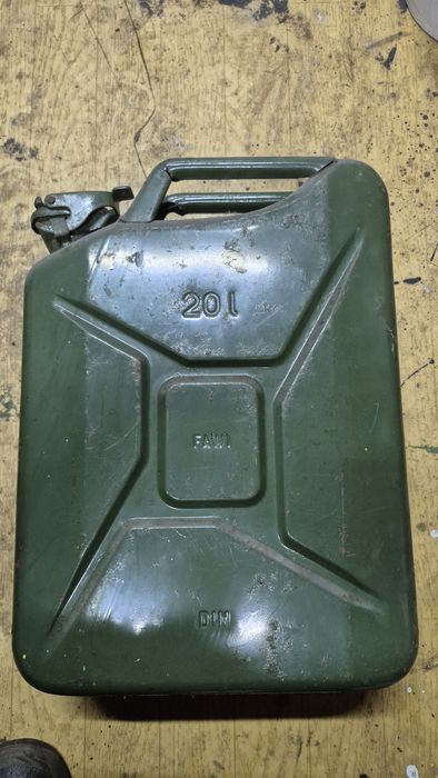 Kanister 20 L metalowy