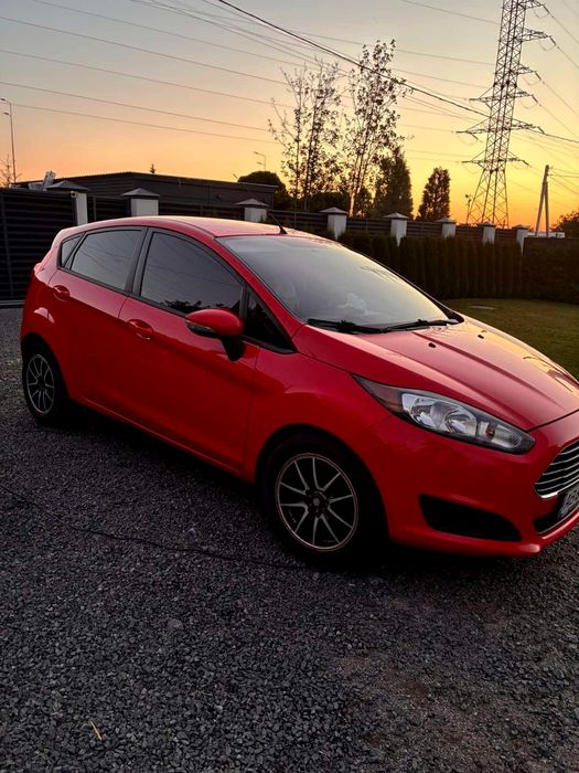 Продам офіційний Ford Fiesta 2013р 1,5d.В ідеальному стані!