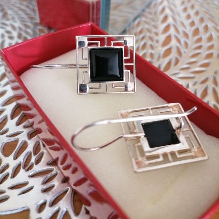 Śliczne kolczyki srebrne 925 z onyksem - nowe