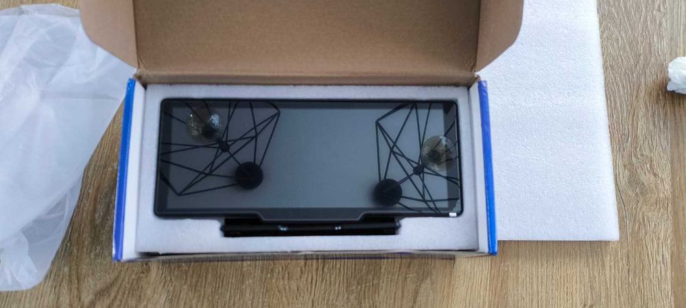 10-calowy przenośny odtwarzacz samochodowy z BT