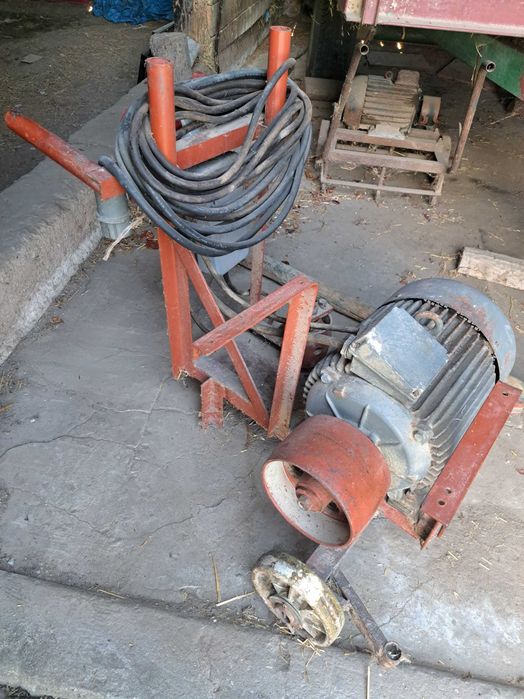 INDUKTA silnik motor