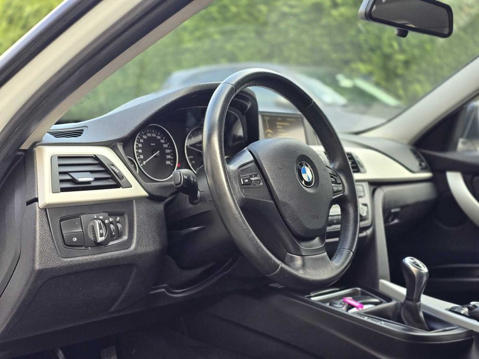 BMW 320D F30 SPORT 2.0 "LOOK M3"