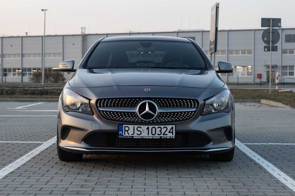 Mercedes-Benz CLA 250 Urban 2018 | Mountain Grey | 2.0 | 7G-DCT
