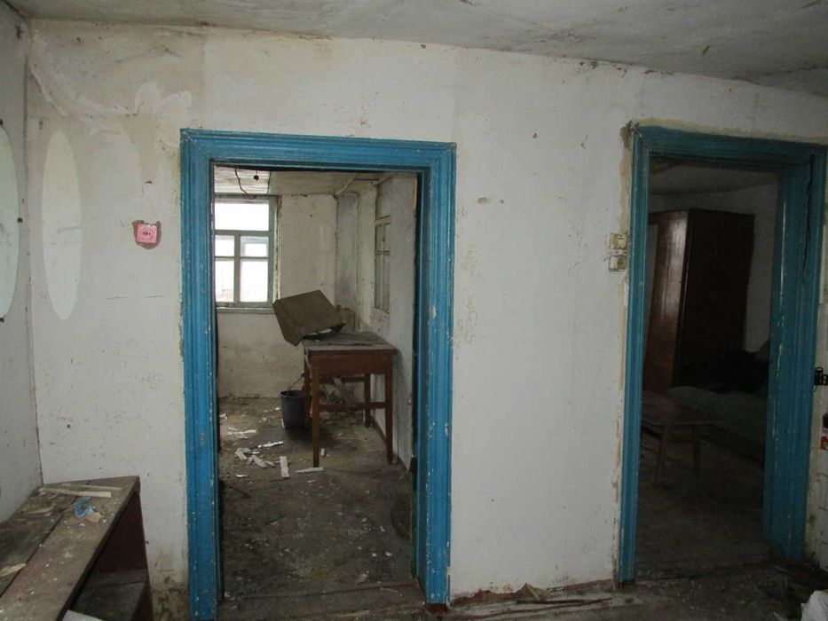 Продам будинок з газовим опаленням по вул. Нижче Польова ( 14 район )