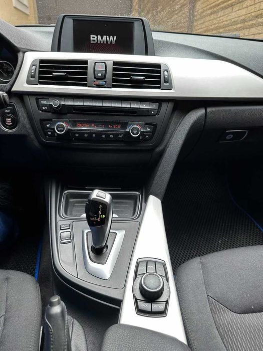 Продам BMW 320d F30