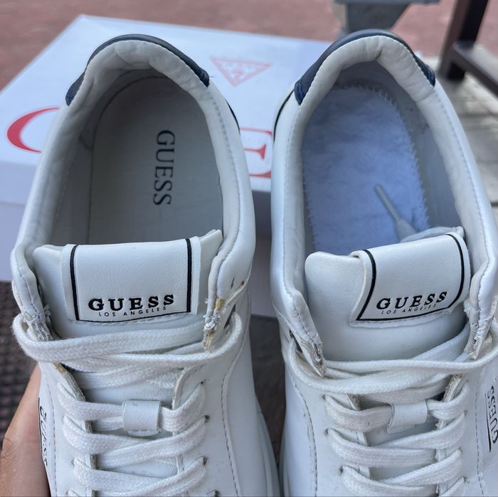 Кросівки Guess 41 розмір