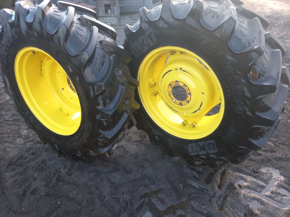420/85r30(16.9r30) ursus John deere mf