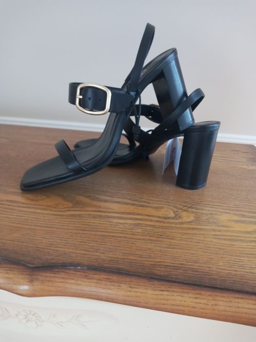 Sandały skórzane zara 39