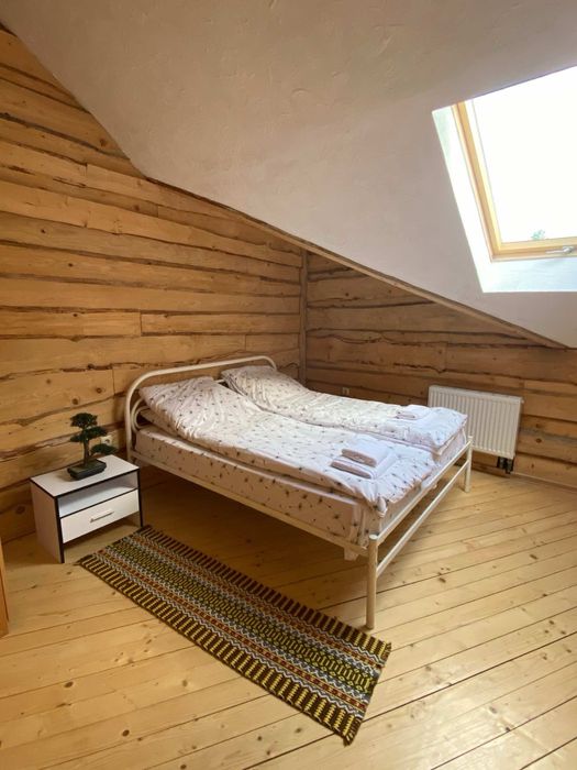 Подобова оренда будинку для відпочинку на 10-14 осіб, Славське