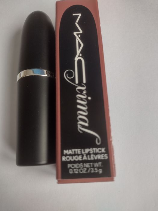 Pomadka matowa MAC 617 Velvet Teddy