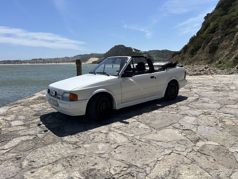 Ford Escort Cabrio Mk4 1.4 Ghia foto 2